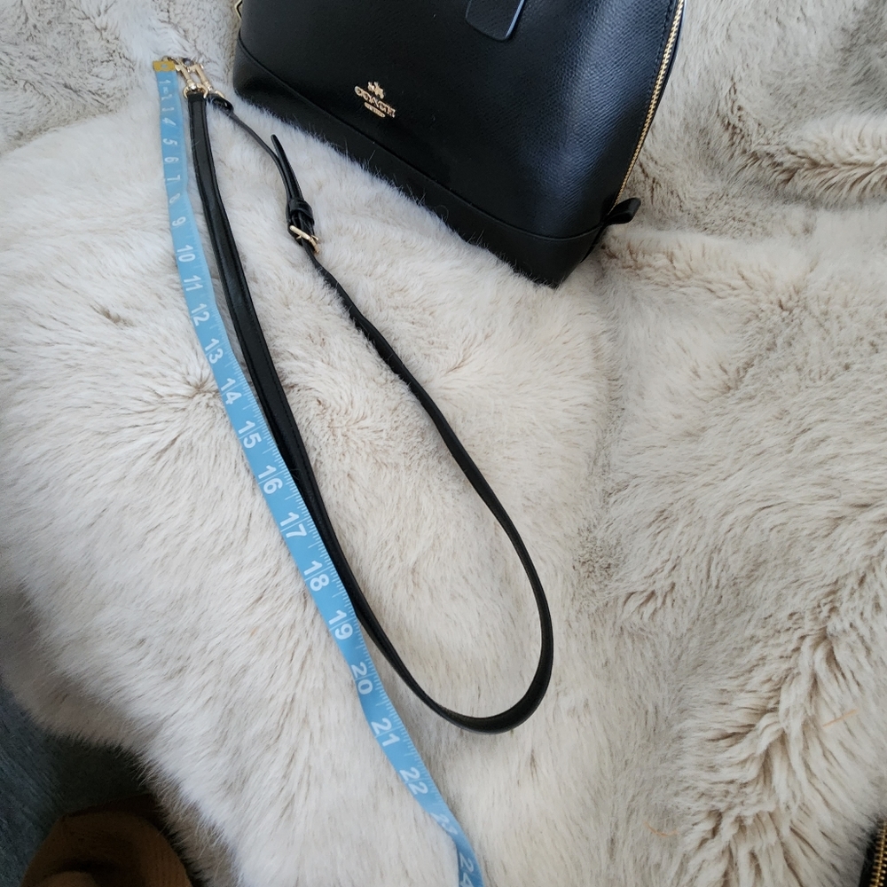 Like New COACH Sierra Bag Purse Black Crossbody Strap DUSTBAG - Picture 12 of 16